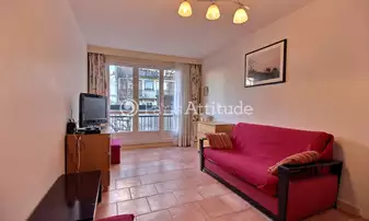 Rent Apartment 1 Bedroom 41m² rue du Capitaine Marchal, 20 Paris