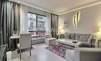 Rent Apartment 1 Bedroom 37m² rue de Berri, 8 Paris