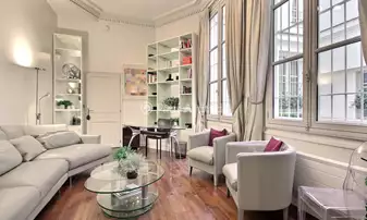 Rent Apartment 1 Bedroom 49m² rue Coquilliere, 1 Paris