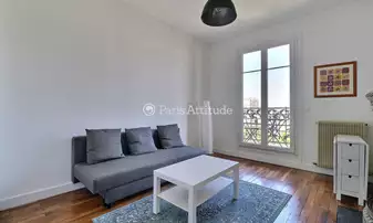 Rent Apartment 2 Bedrooms 47m² rue Lamarck, 18 Paris